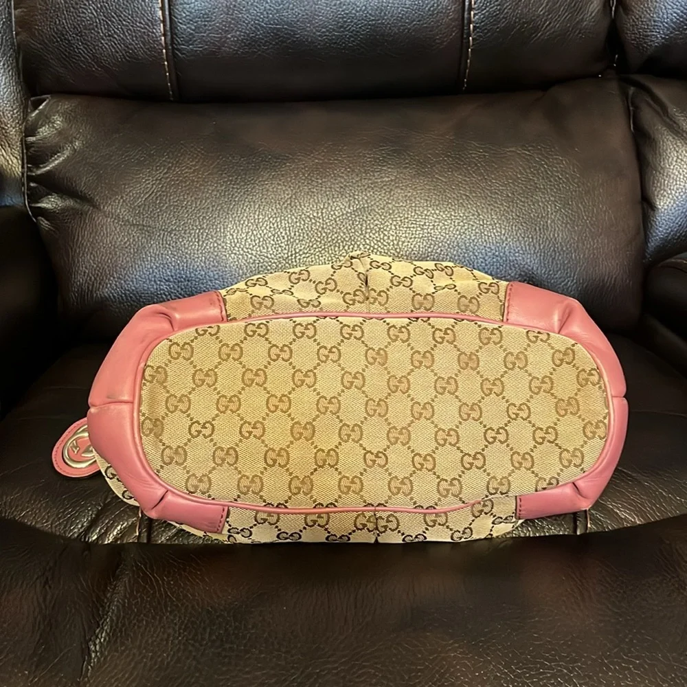 Gucci GG Monogram logo Sukey Top Handle crossbody bag - Picture 7 of 13